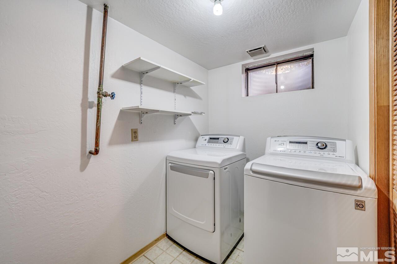 1950 Wren Street Reno, NV 89509 - Photo 15 of 24 a utility room with dryer and washer