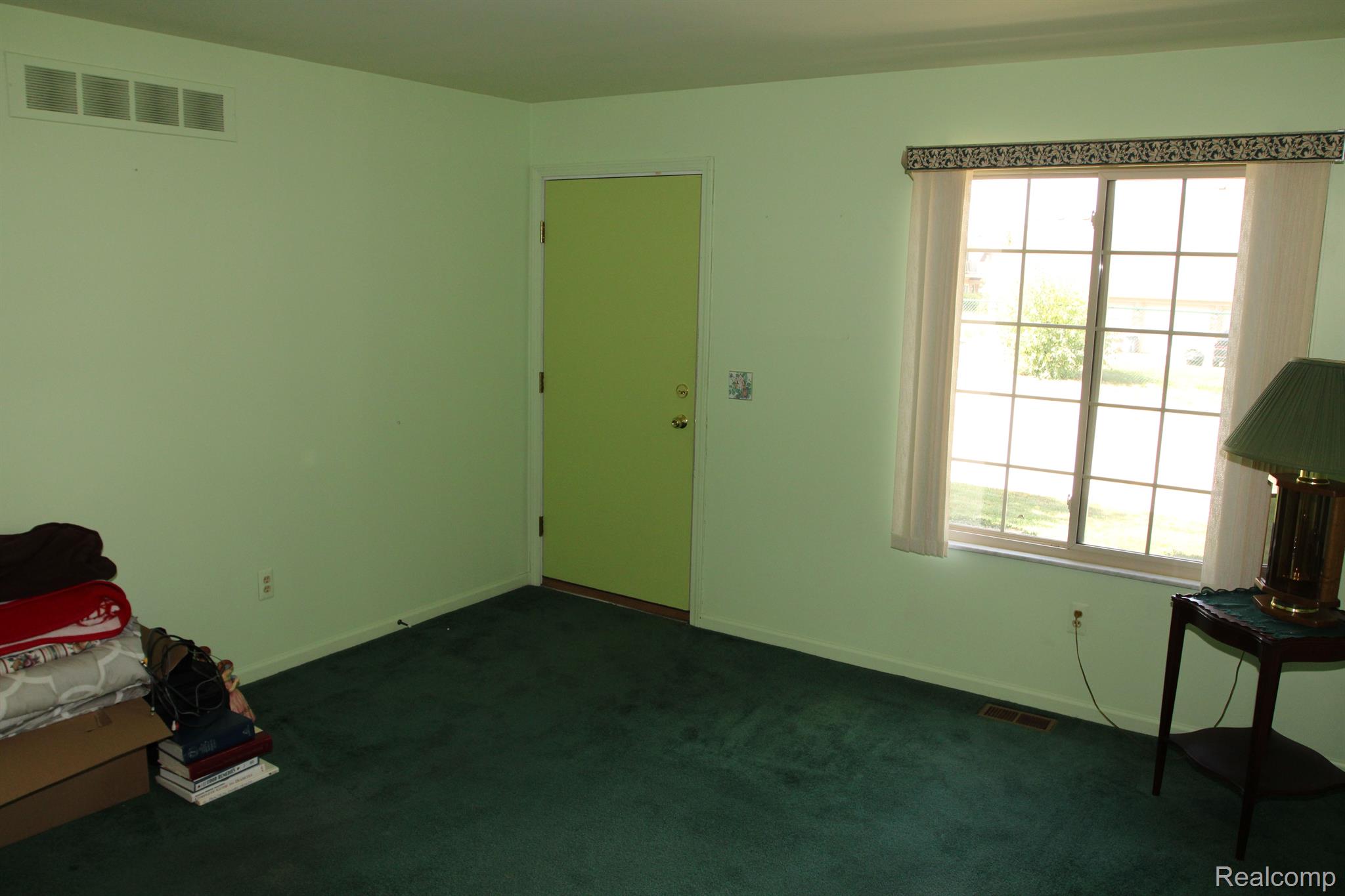 24044 Old Kent Road North Warren, MI 48091 - Photo 11 of 18 Gallery Image 11