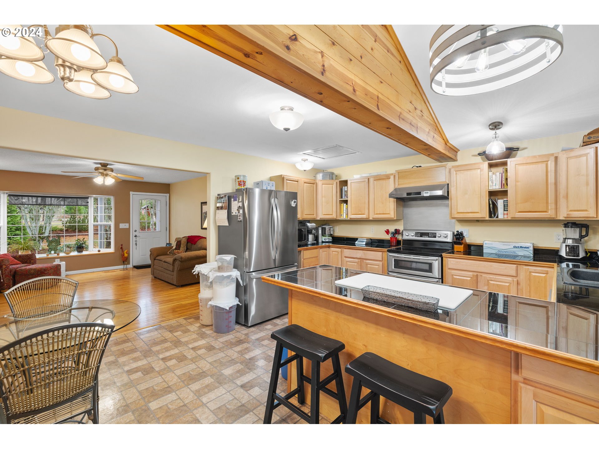 31385 Southeast Lawrence Road Estacada, OR 97023 - Photo 12 of 45 Gallery Image 12