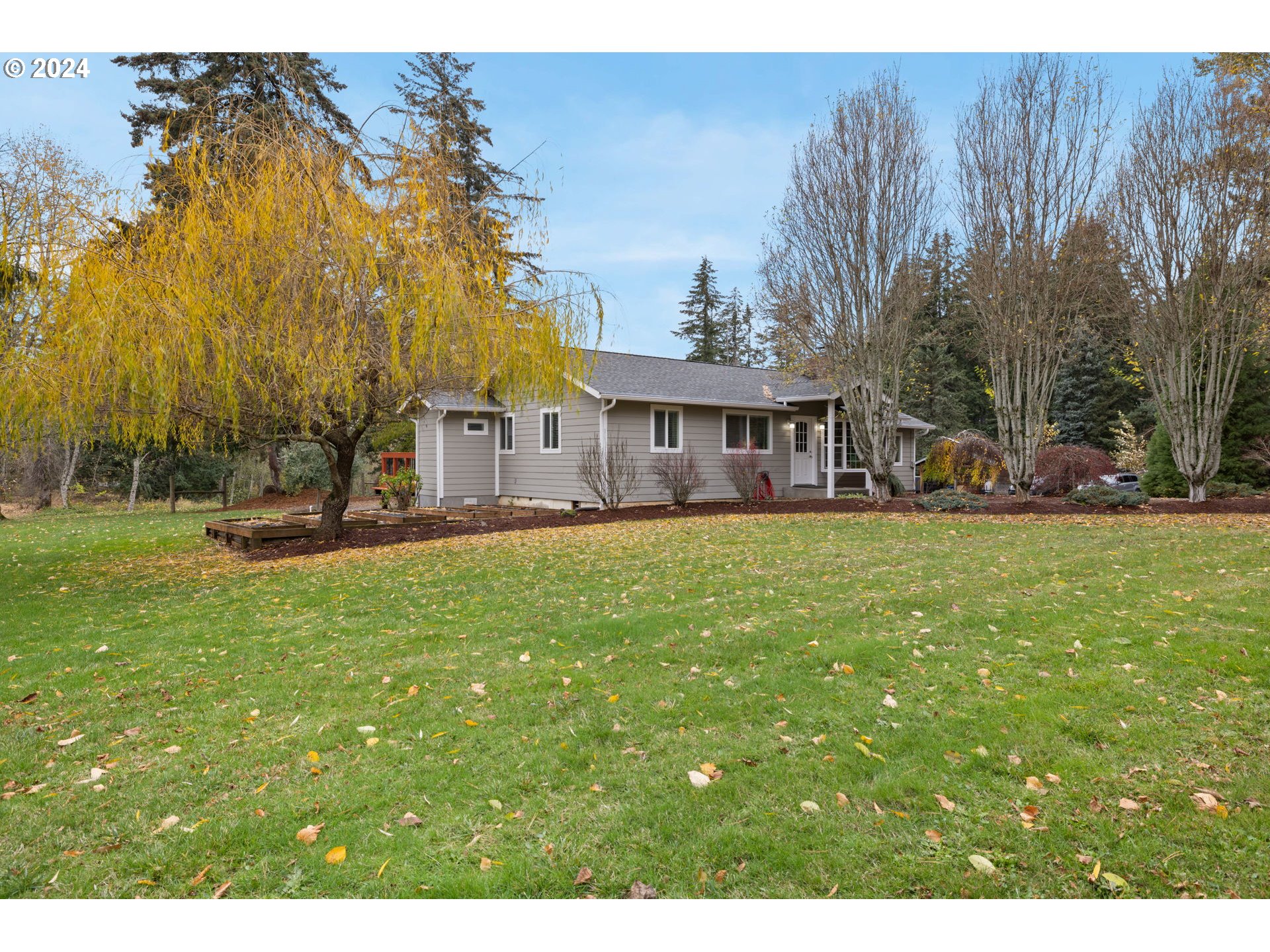 31385 Southeast Lawrence Road Estacada, OR 97023 - Photo 3 of 45 Gallery Image 3