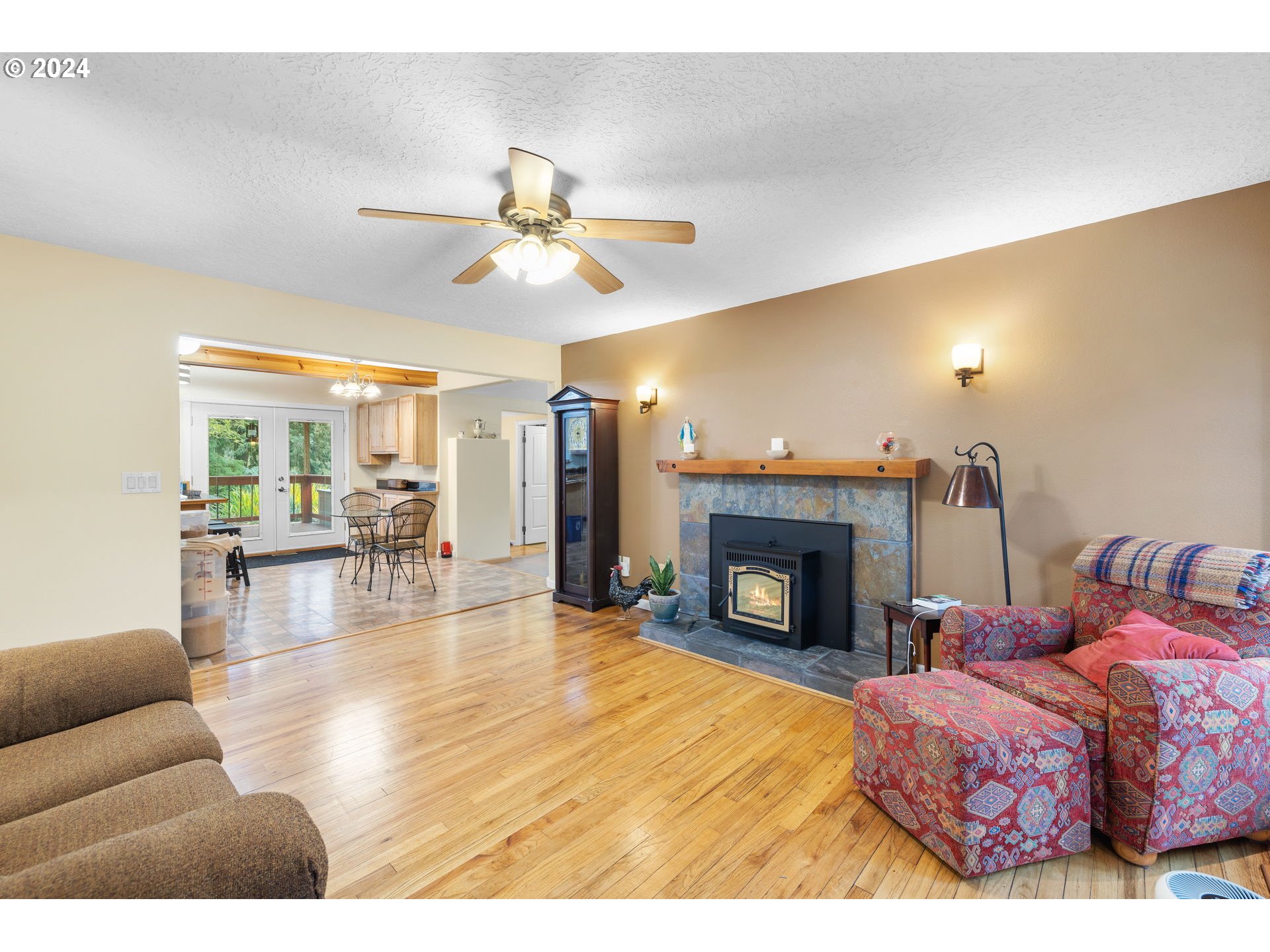 31385 Southeast Lawrence Road Estacada, OR 97023 - Photo 6 of 45 Gallery Image 6