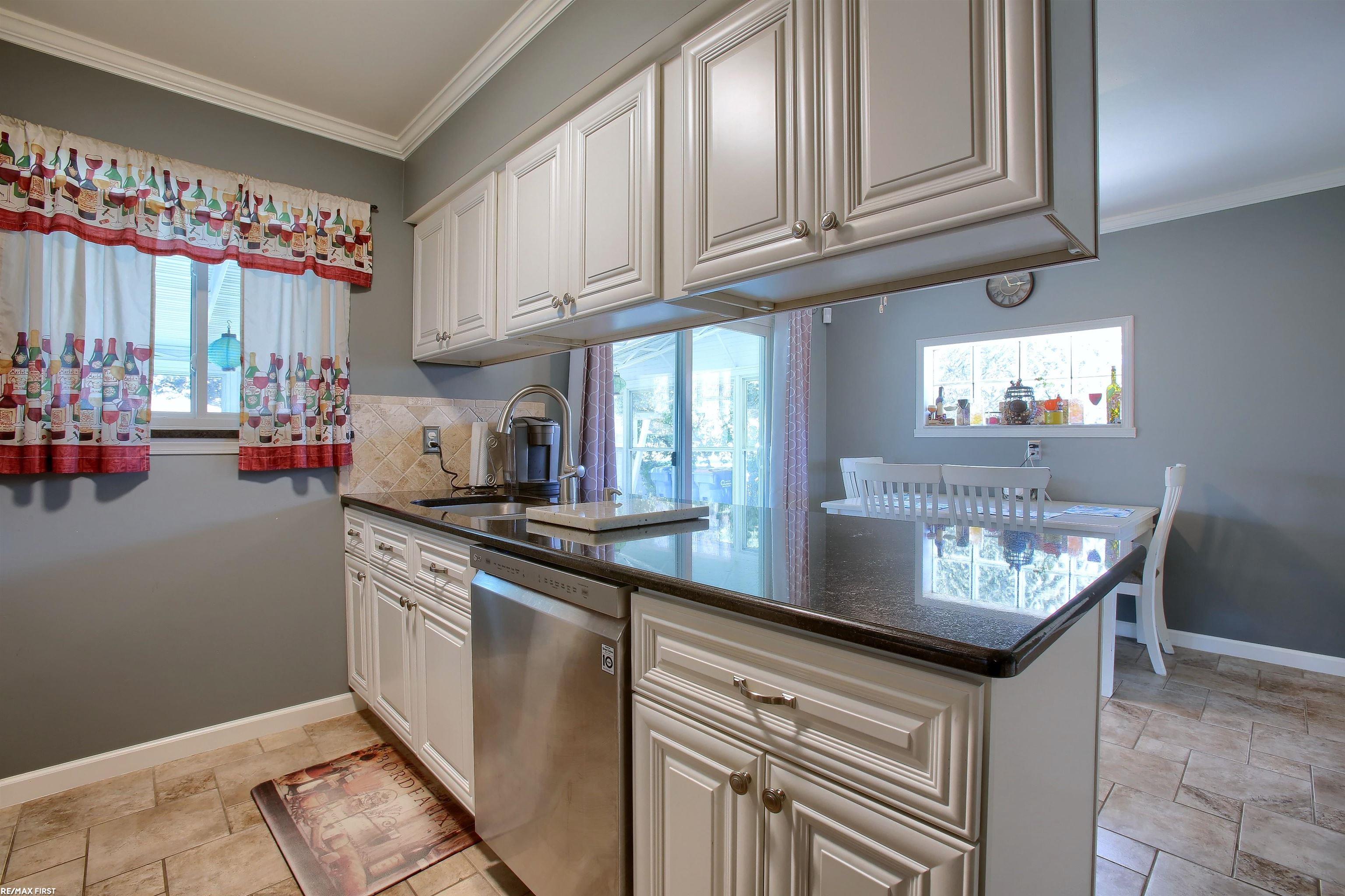 13625 Racine Court Warren, MI 48088 - Photo 13 of 25