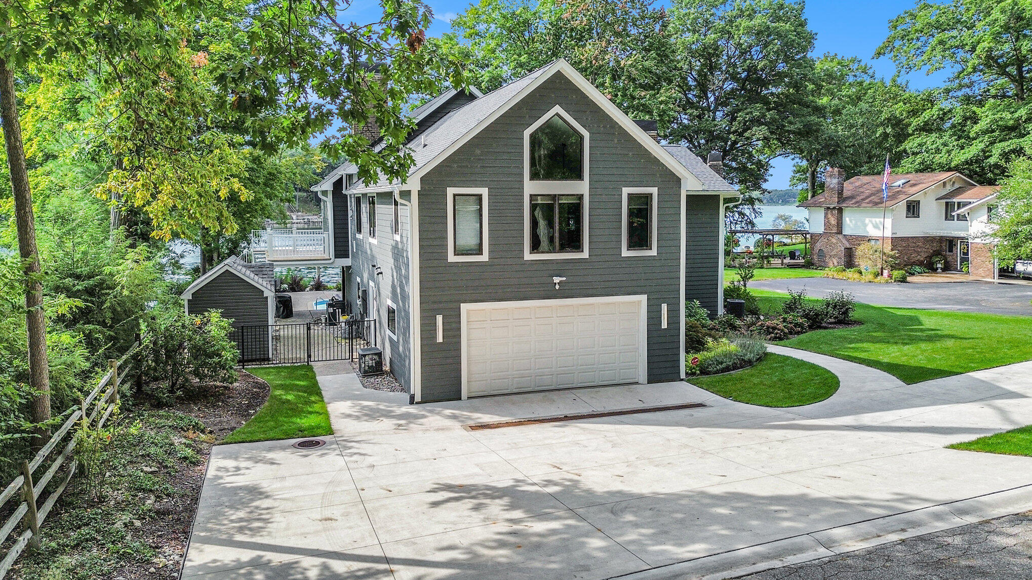 2925 Willis Drive Spring Lake, MI 49456 - Photo 41 of 46 002_photo_sep_11_2024_11_01_55