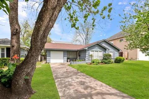 $2,195 | 5232 Mimosa Drive, Bellaire, TX 77401