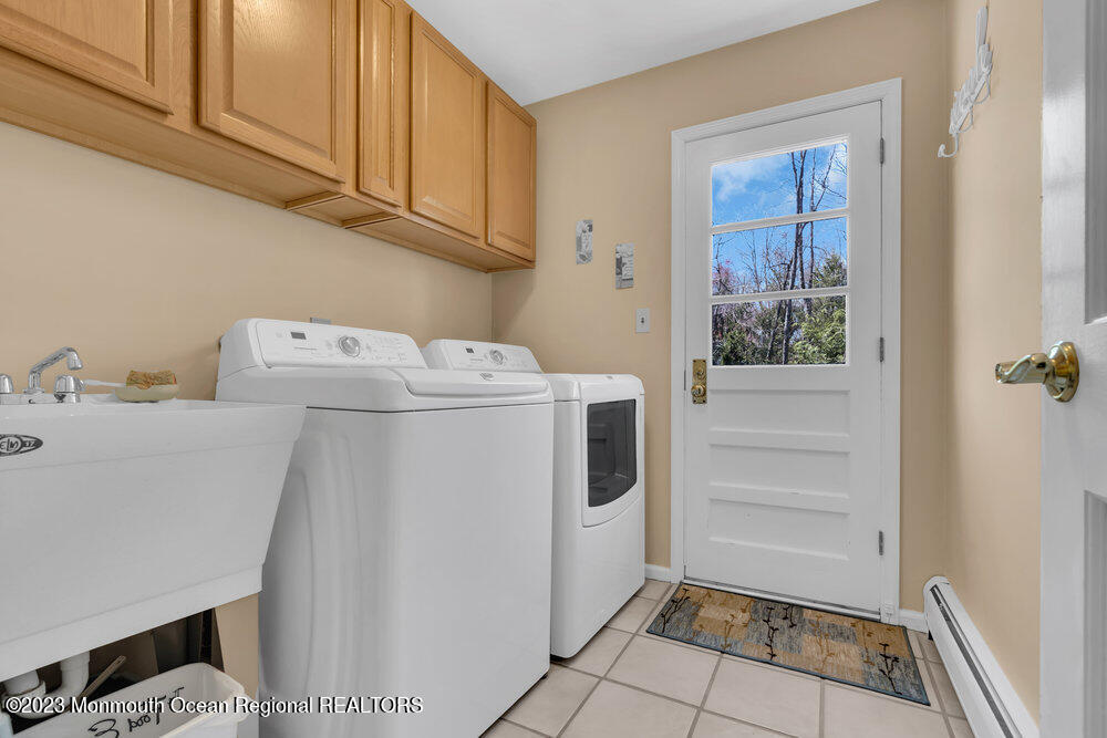 3 Ruth Court Morganville, NJ 07751 - Photo 32 of 47 021__dsc2407