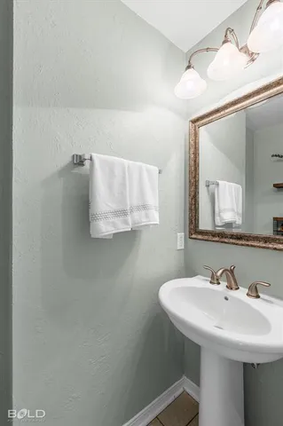 $405,000 | 2119 Surrey Lane, Bossier City, LA 71111