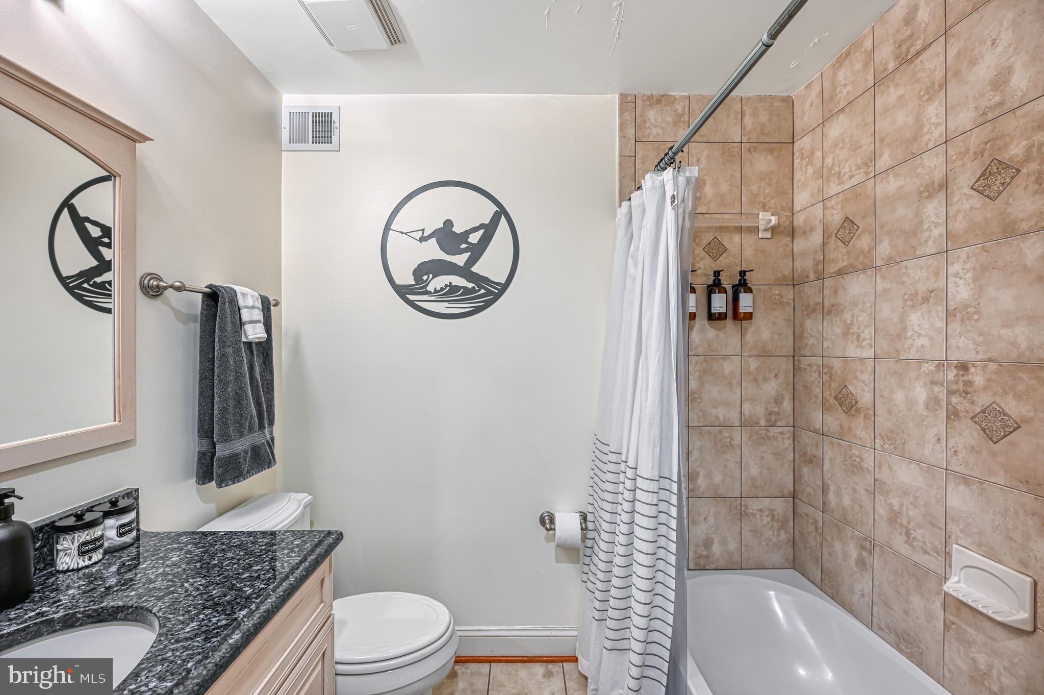 845 Elnor Road Bumpass, VA 23024 - Photo 22 of 111 Main Level Full Bath off Primary w Tub Shower