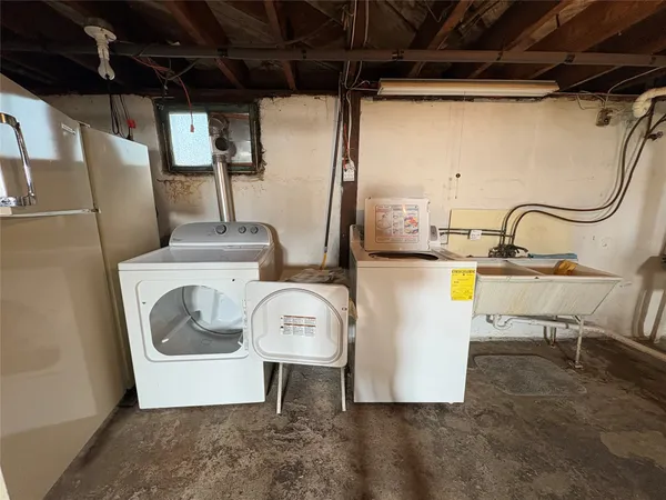 $1,000 | 308 Odell Avenue, Unit 1, Endicott, NY 13760