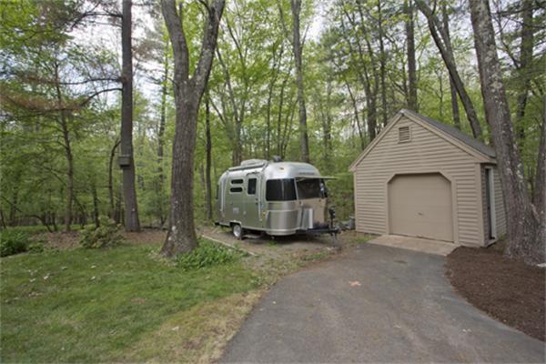 11 Carl Road Walpole, MA 02081 - Photo 4 of 23 Gallery Image 4