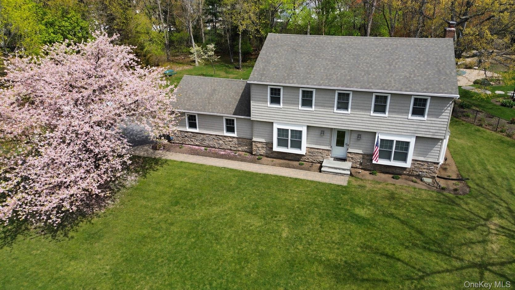 7 Midfield Street Stony Brook, NY 11790 - Photo 18 of 23