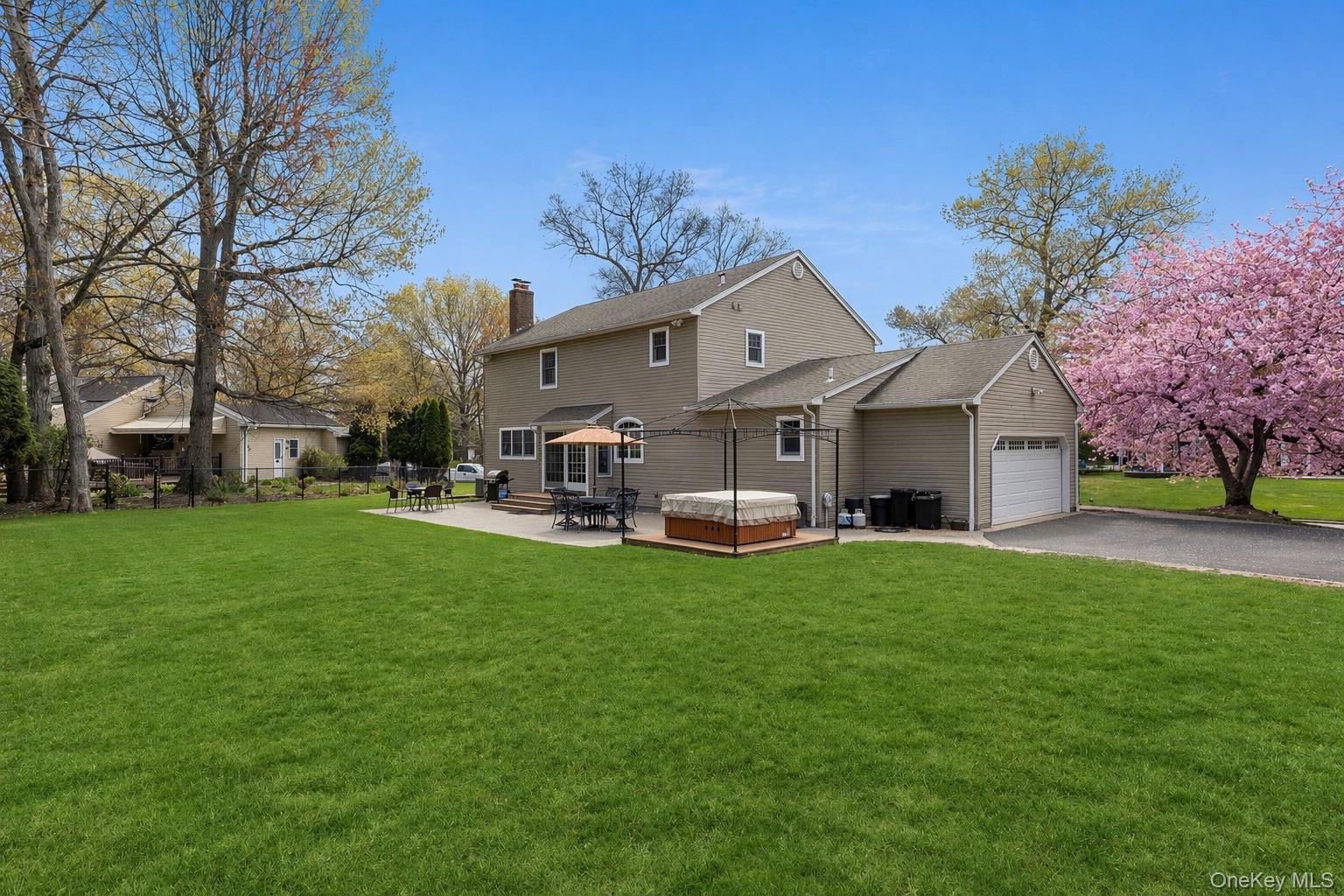 7 Midfield Street Stony Brook, NY 11790 - Photo 19 of 23