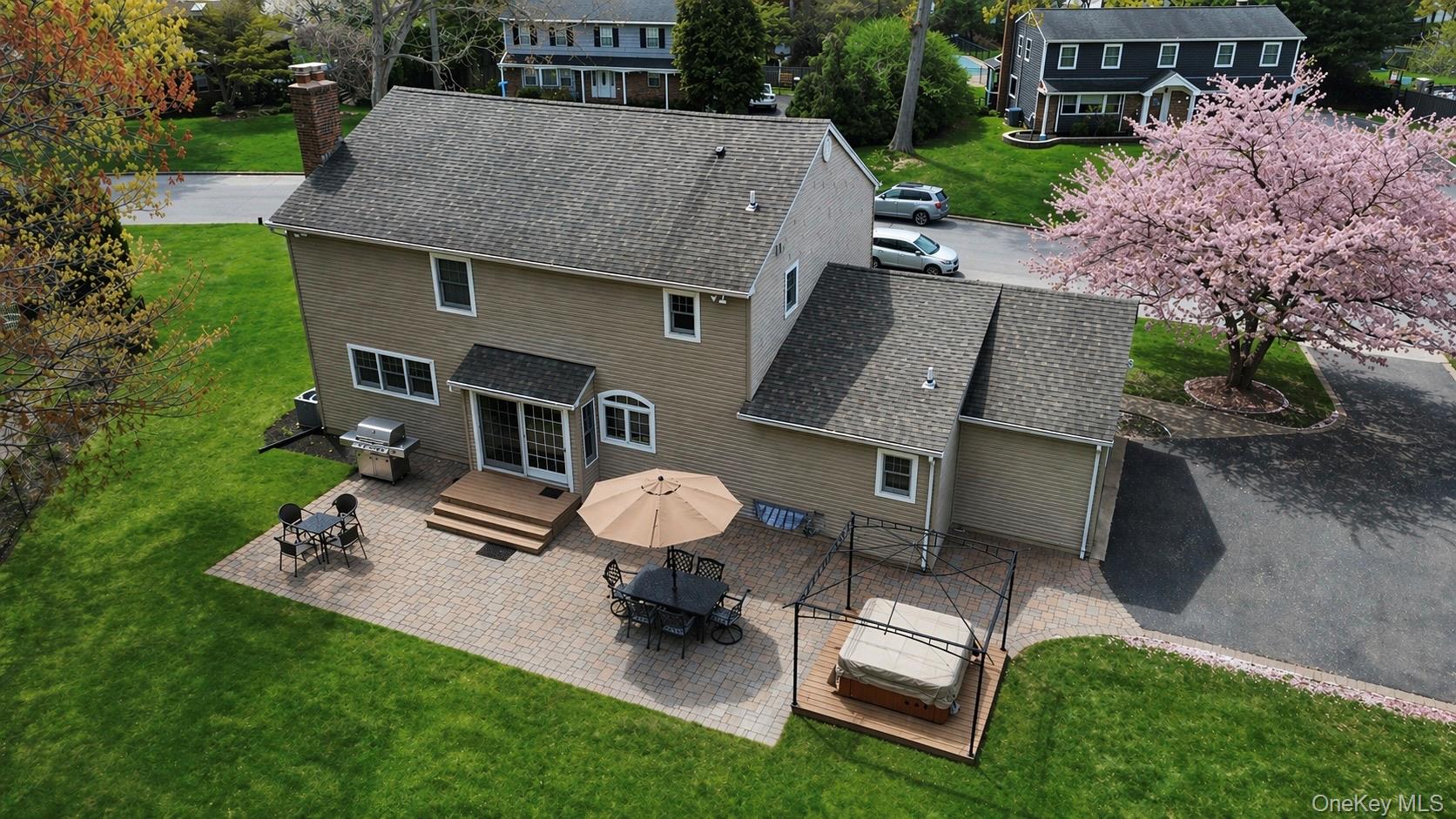7 Midfield Street Stony Brook, NY 11790 - Photo 2 of 23