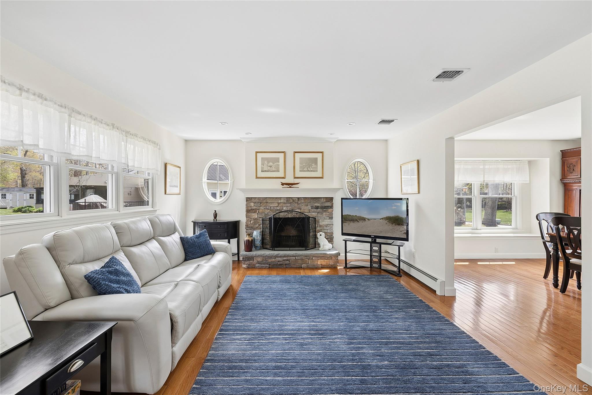 7 Midfield Street Stony Brook, NY 11790 - Photo 3 of 23