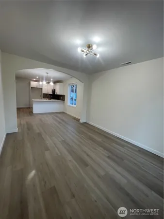 $1,750 | 629 Duryea Street, Unit A, Raymond, WA 98577