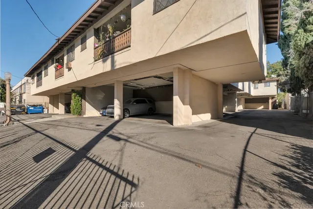 $6,800,000 | 18350 Napa Street, Northridge, CA 91325
