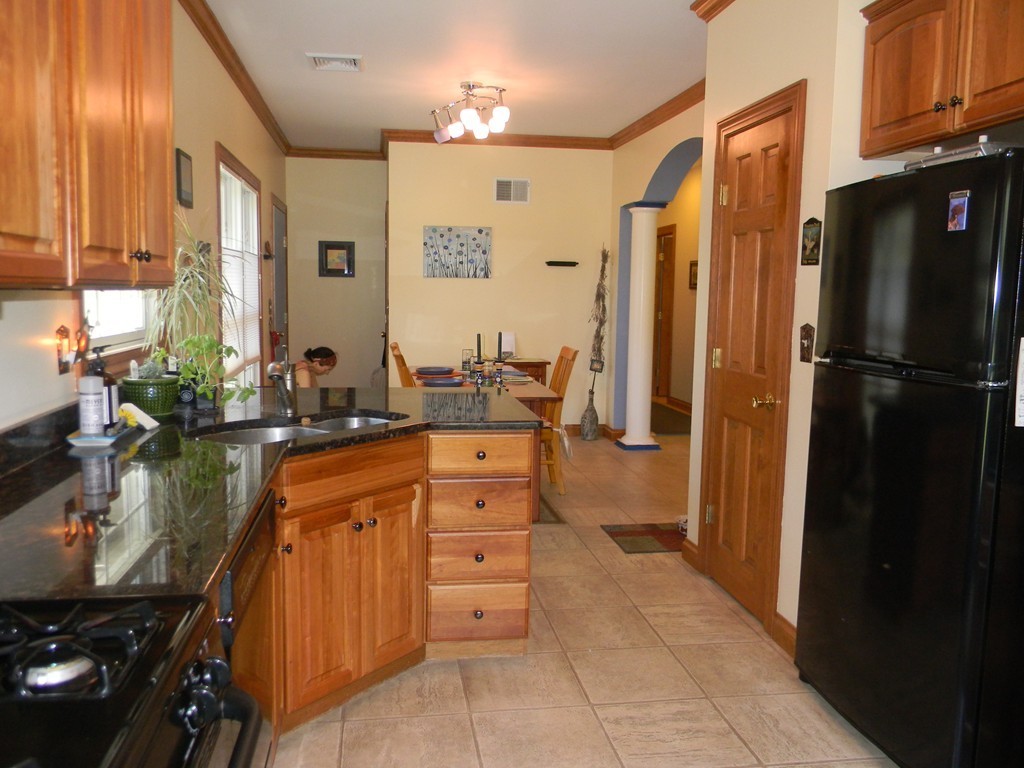 6 North Farms Road, Unit B Williamsburg, MA 01039 - Photo 10 of 28