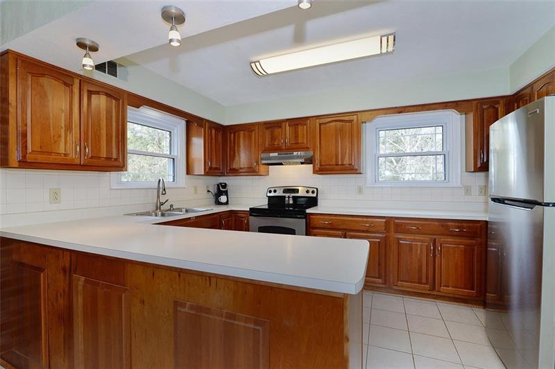 2595 Cole Road Wexford, PA 15090 - Photo 13 of 25 Wide open kitchen perfect for entertaining guests and family.