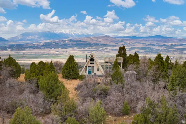 $248,500 | 116 North Oak Crest Drive East, Mount Pleasant, UT 84647
