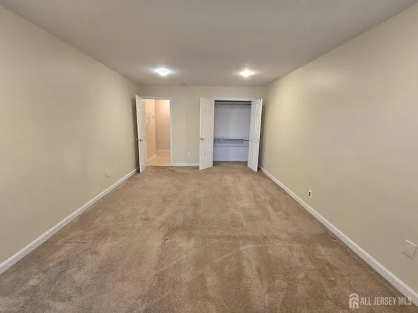 $242,000 | 334 College Drive, Edison, NJ 08817