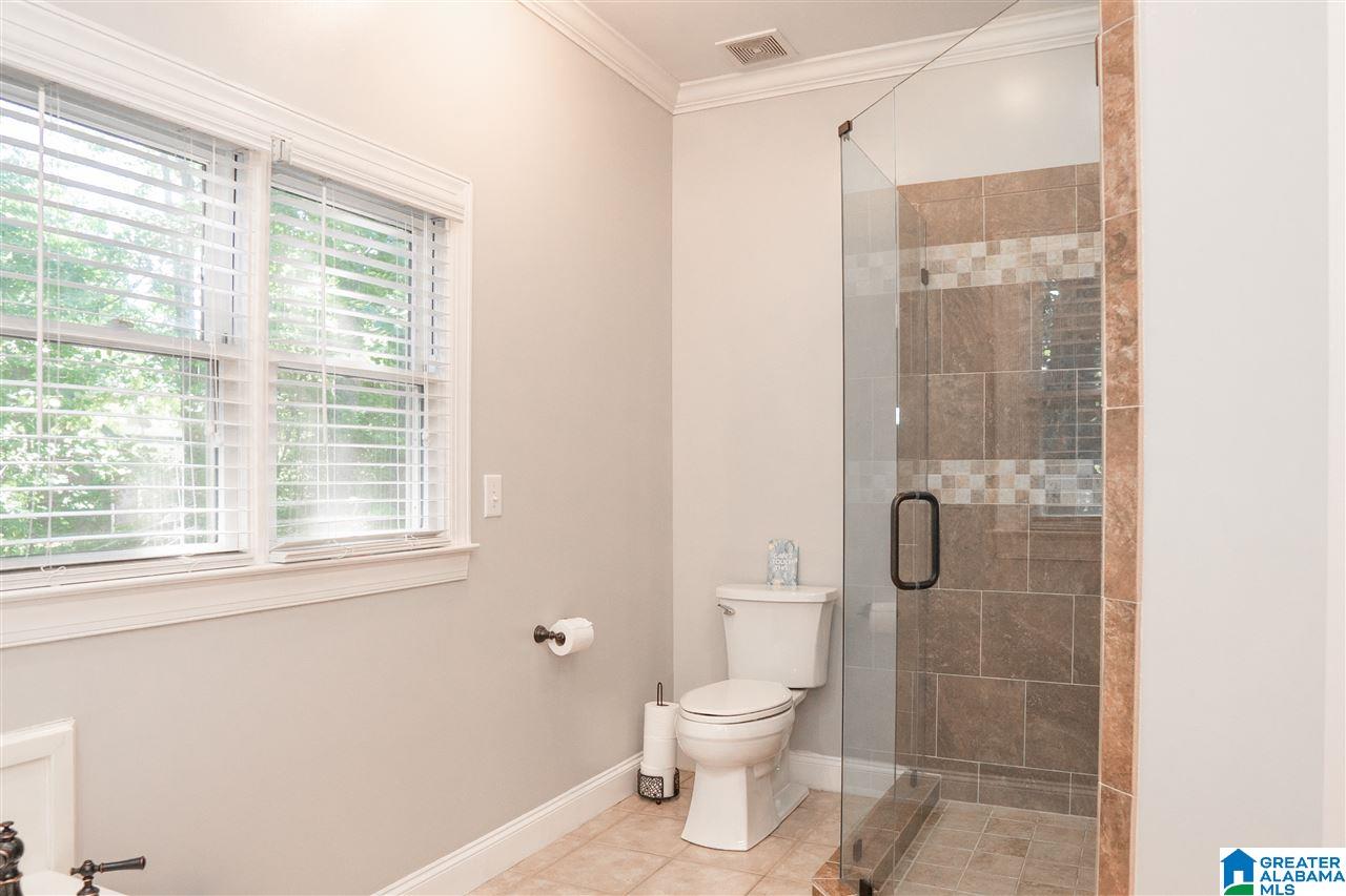 1804 Sandy Ridge Circle Hoover, AL 35244 - Photo 19 of 41