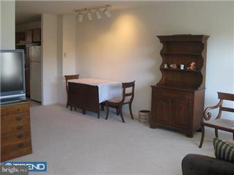 724 Ricks Circle Brookhaven, PA 19015 - Photo 4 of 12 Dining Room