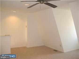724 Ricks Circle Brookhaven, PA 19015 - Photo 8 of 12 Loft