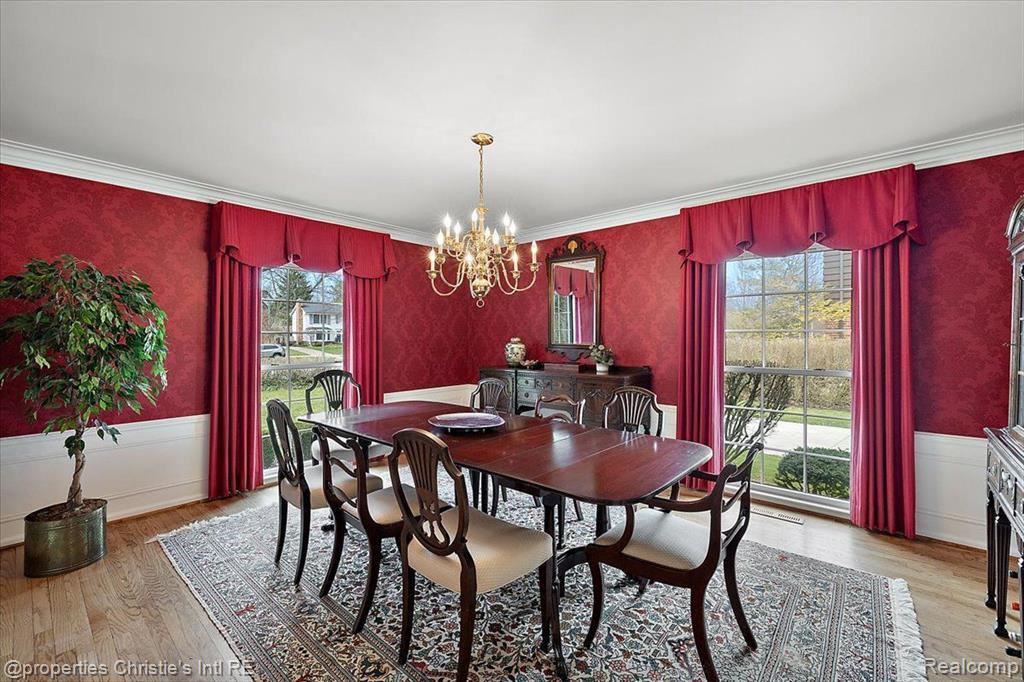536 Middlesex Road Grosse Pointe Park, MI 48230 - Photo 10 of 47