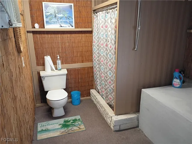 a view of a entryway of the house