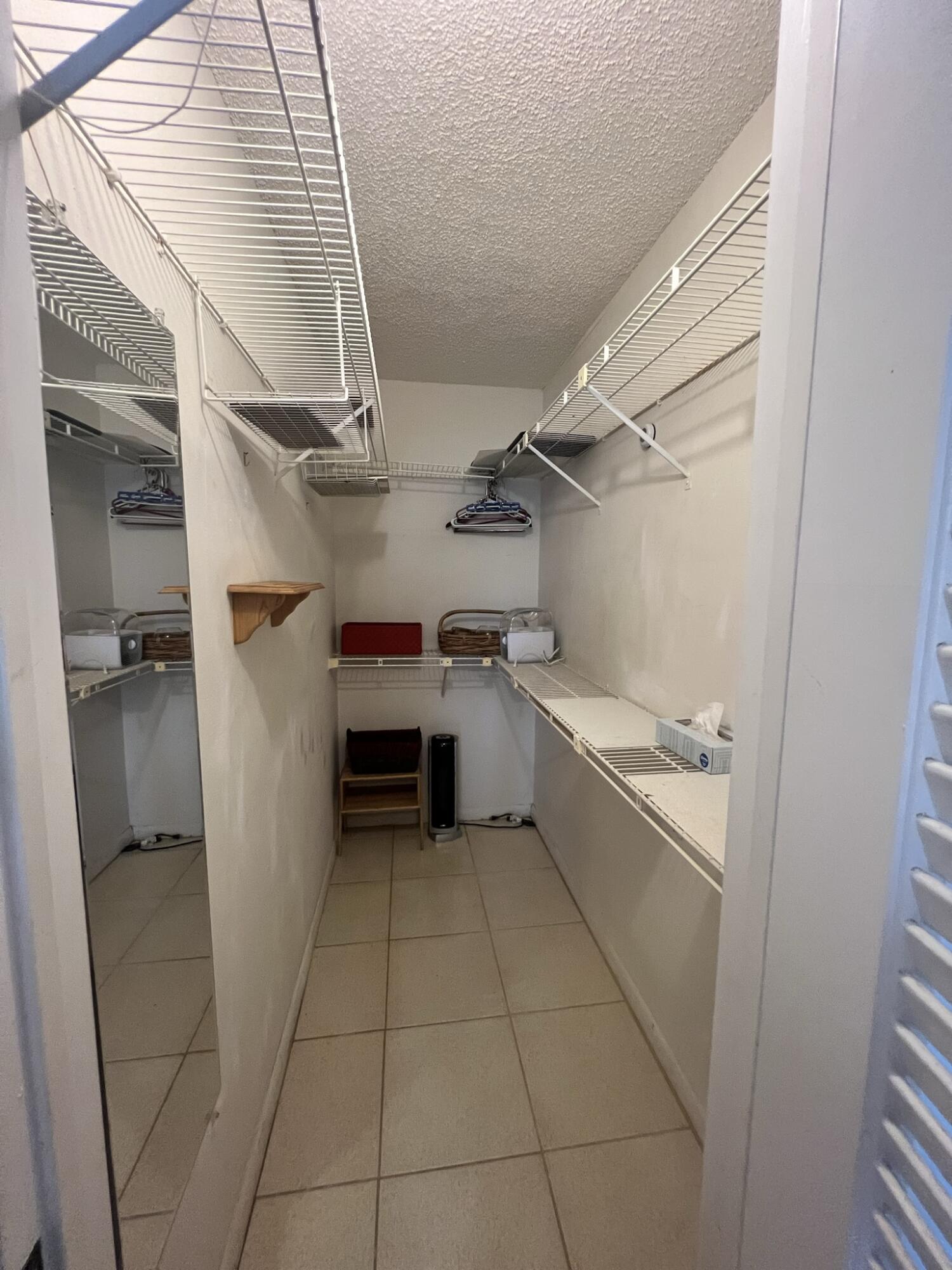 200 Suffolk F, Unit E Boca Raton, FL 33434 - Photo 12 of 27 IMG_2239 - Copy - Copy - Copy - Copy - C