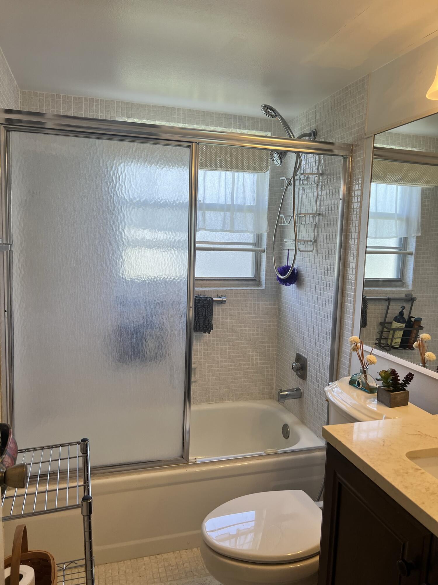 200 Suffolk F, Unit E Boca Raton, FL 33434 - Photo 13 of 27 Full Bath - Copy - Copy - Copy - Copy -