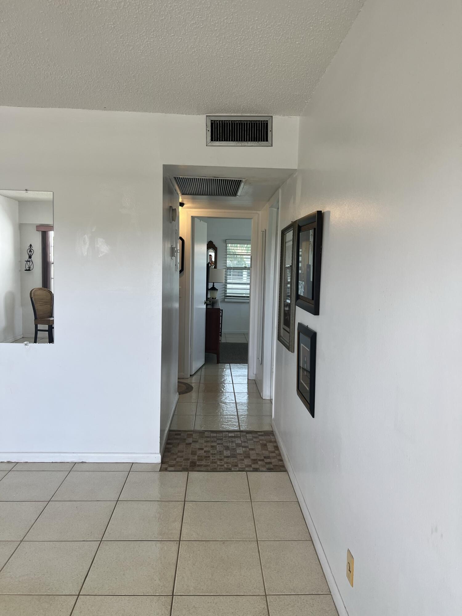 200 Suffolk F, Unit E Boca Raton, FL 33434 - Photo 21 of 27 Hallway (2) - Copy - Copy - Copy - Copy