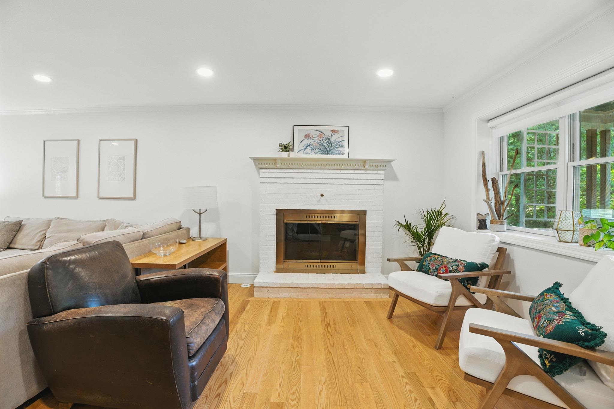 9 Dattillo Road Derry, NH 03038 - Photo 3 of 60