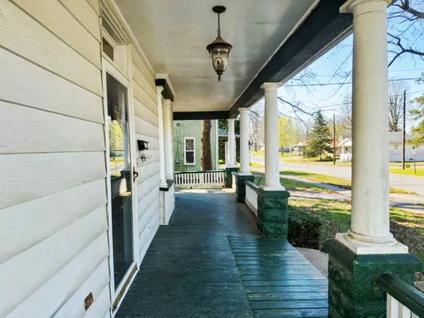 $99,900 | 410 South Market Street, Sparta, IL 62286