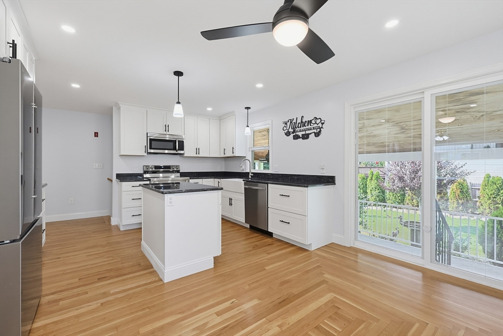 18 Prairie Avenue Bellingham, MA 02019 - Photo 8 of 42