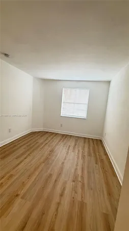 $2,000 | 1663 Southeast 27th Drive, Unit 102, Homestead, FL 33035