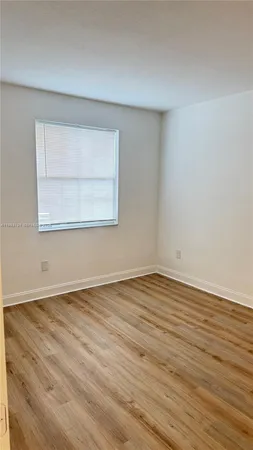 $2,000 | 1663 Southeast 27th Drive, Unit 102, Homestead, FL 33035