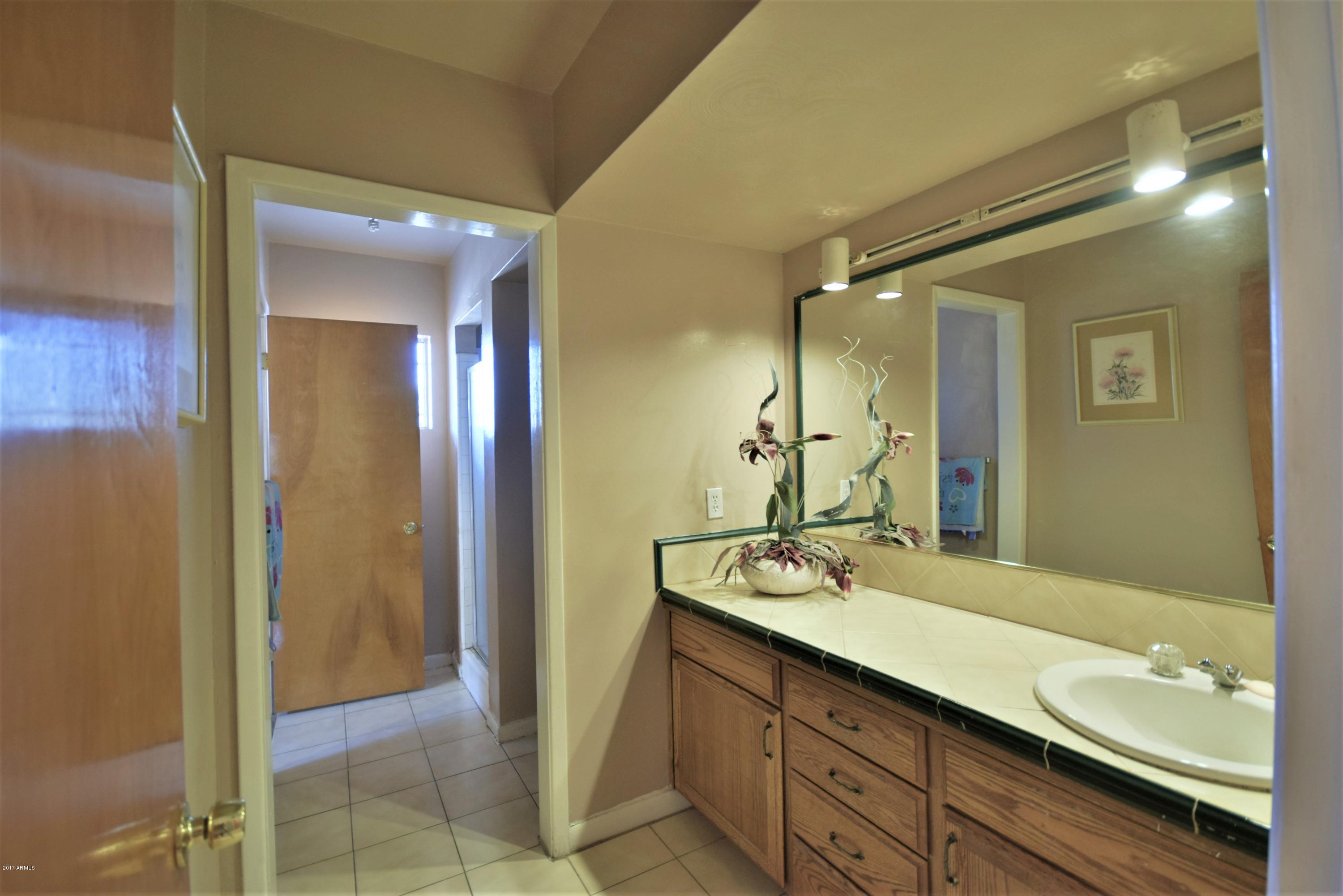 2138 West Thomas Road Phoenix, AZ 85015 - Photo 19 of 28 DSC_2425