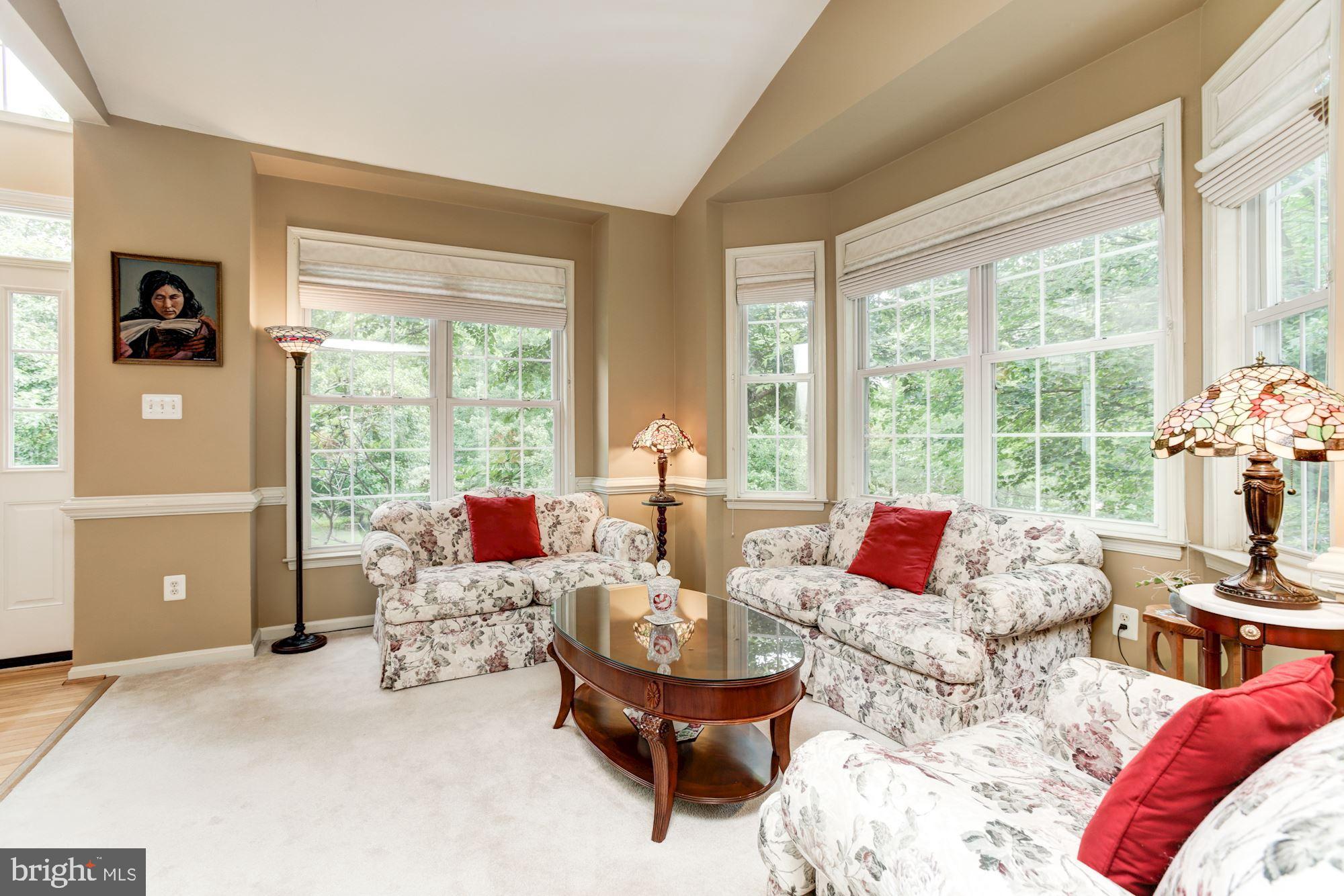 9737 Starling Road Ellicott City, MD 21042 - Photo 7 of 35 Living Room