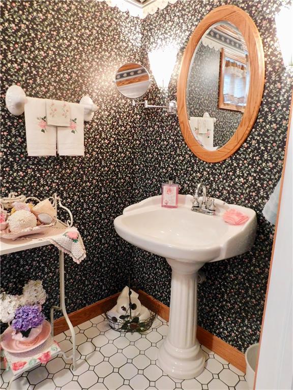 171 McClelland Road New Castle, PA 16102 - Photo 18 of 24 Gallery Image 18