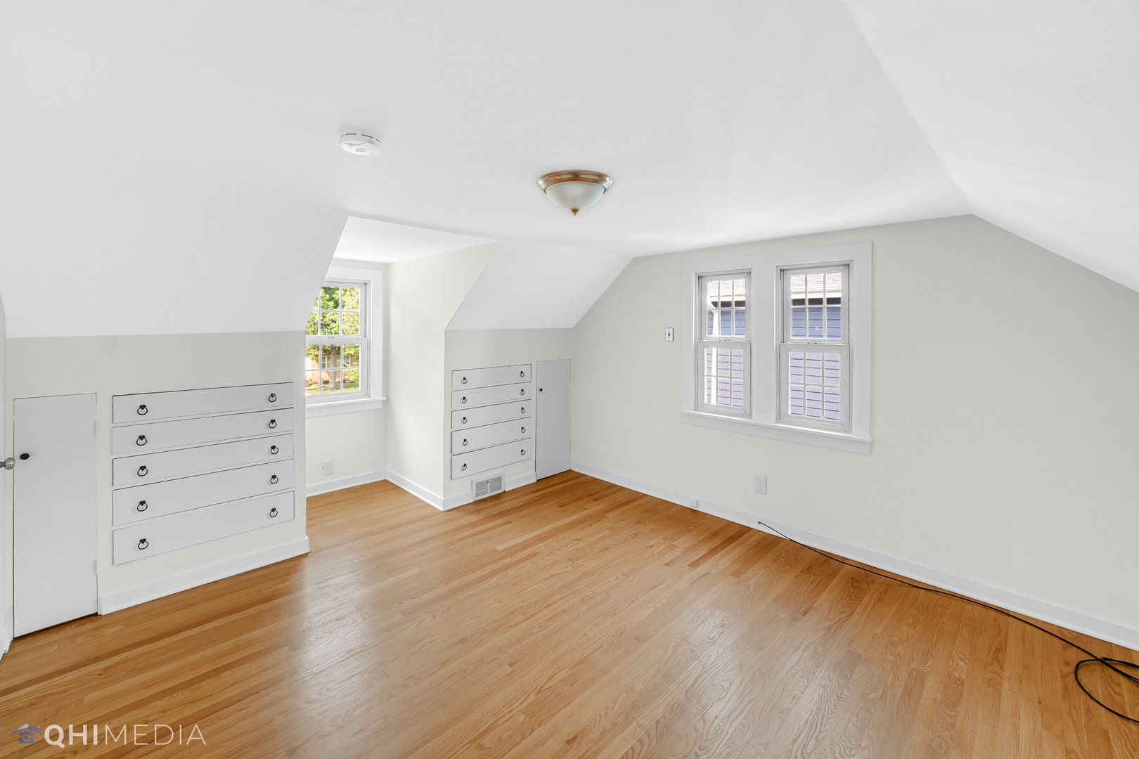 18345 Perth Avenue Homewood, IL 60430 - Photo 15 of 22 wooden floor in an empty room