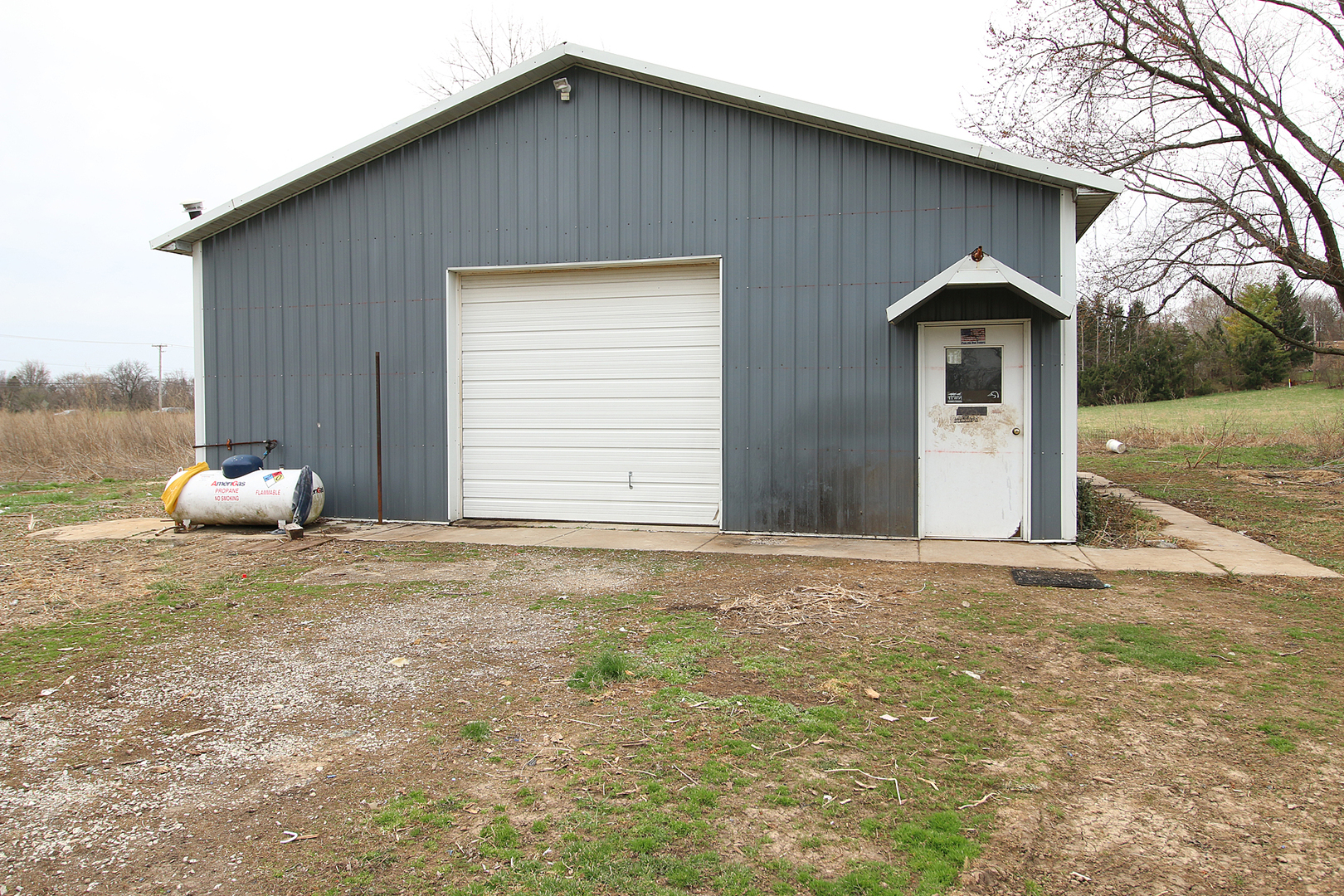 1356 Smith Road Lockport, IL 60441 - Photo 2 of 20 a house with yard in front of it