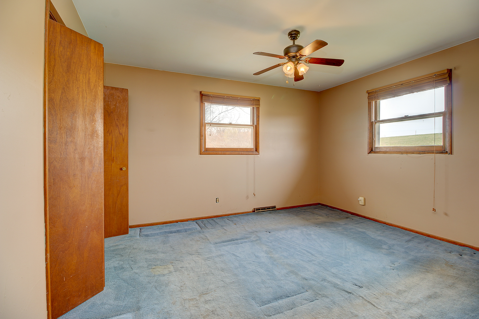 1356 Smith Road Lockport, IL 60441 - Photo 11 of 20 a view of an empty room with a window