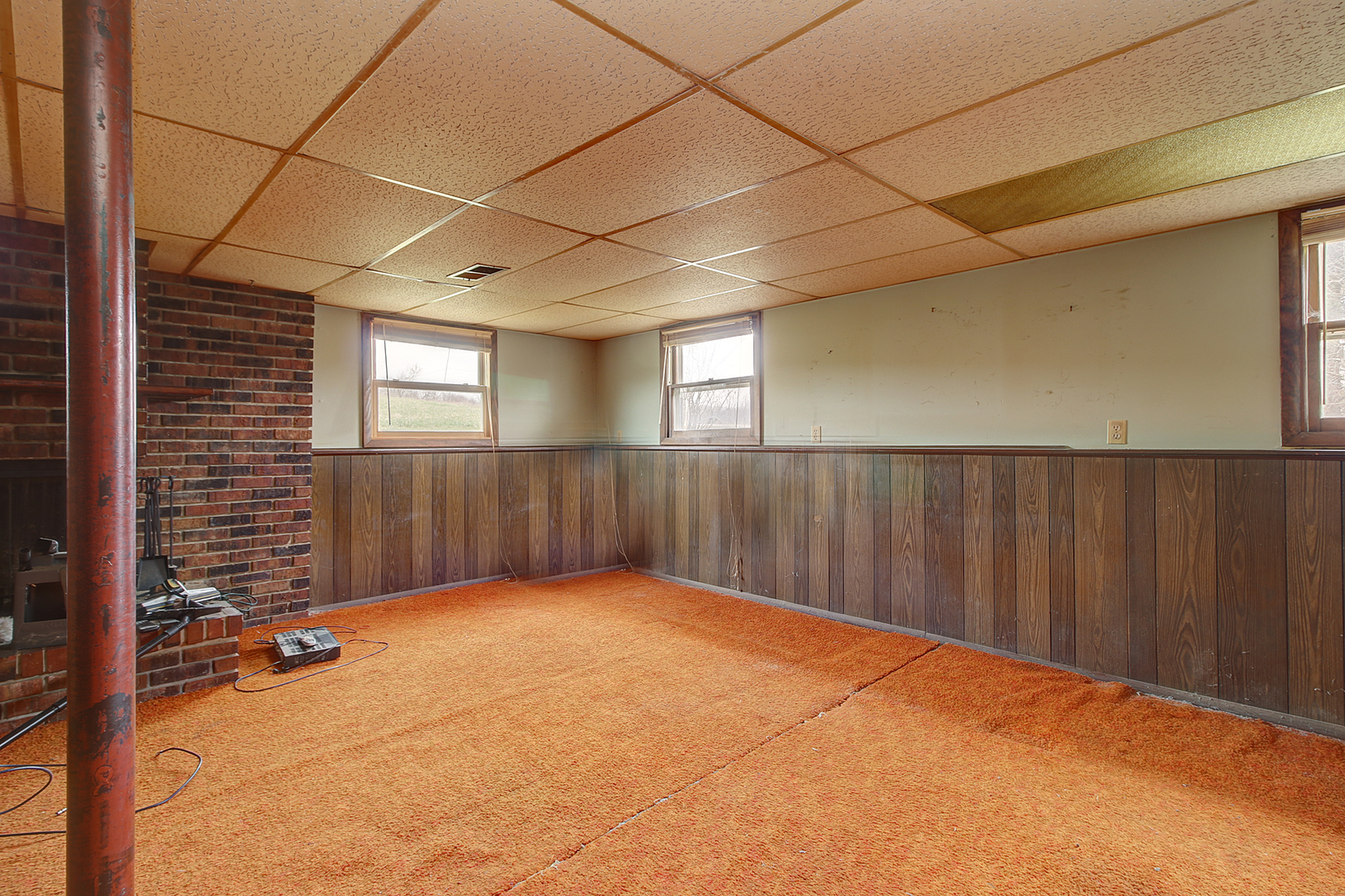 1356 Smith Road Lockport, IL 60441 - Photo 13 of 20 a view of a room with a wooden fence