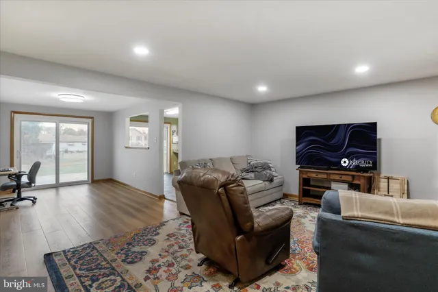 $239,900 | 224 East Potomac Street, Cumberland, MD 21502