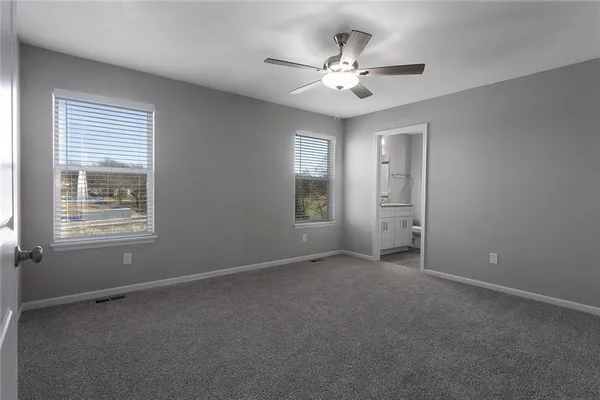 $379,900 | 702 Red Clover Court, Raymore, MO 64083