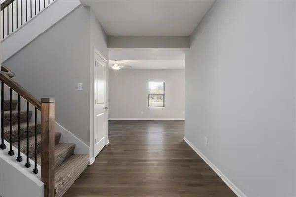 $379,900 | 702 Red Clover Court, Raymore, MO 64083