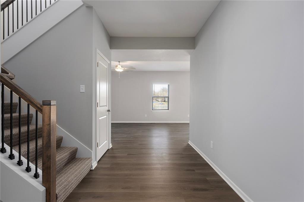 702 Red Clover Court Raymore, MO 64083 - Photo 5 of 27