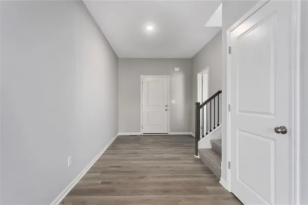 $379,900 | 702 Red Clover Court, Raymore, MO 64083