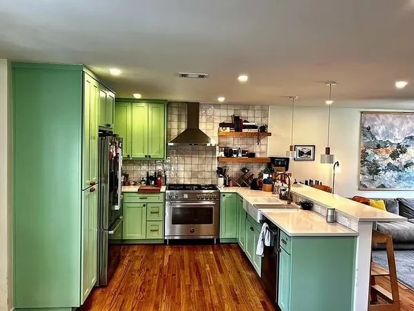 $3,845 | 207 West 55th Street, Austin, TX 78751