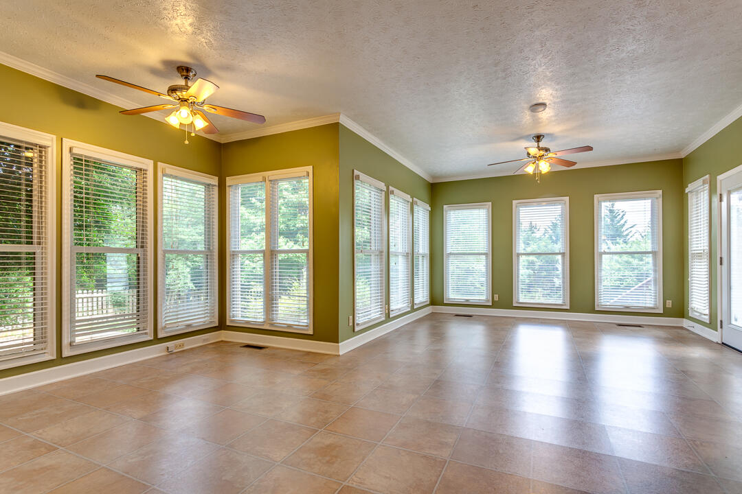 14 Raintree Place Oak Ridge, TN 37830 - Photo 18 of 40 Kitchen